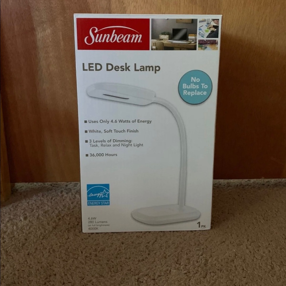 Desk lamp